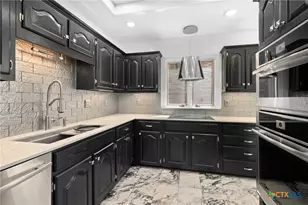 1328 Patio Dr, New Braunfels, TX 78130 - Photo 15