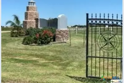 355 Aquarius Lane, Port Lavaca, TX 77979 - Photo 7