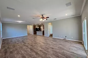 660 Knoll Brk, New Braunfels, TX 78130 - Photo 9