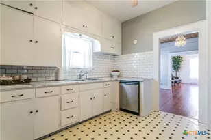 508 N Wall St, Belton, TX 76513 - Photo 5