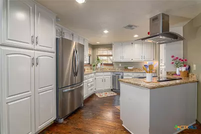 110 Lakeside Drive, Seguin, TX 78155 - Photo 5