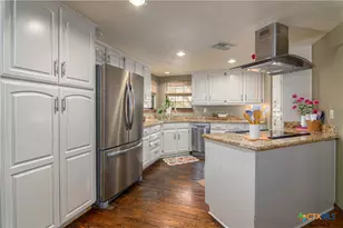 110 Lakeside Dr, Seguin, TX 78155 - Photo 5