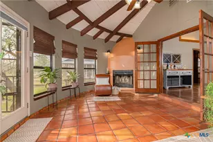 110 Lakeside Dr, Seguin, TX 78155 - Photo 15