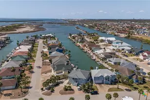 104 Bay Harbor Dr, Aransas Pass, TX 78336 - Photo 7