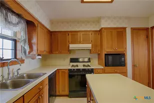 11552 Fm 1383, Schulenburg, TX 78956 - Photo 11