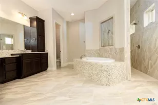 2617 Red Bud Way, New Braunfels, TX 78132 - Photo 25