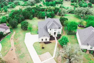 2617 Red Bud Way, New Braunfels, TX 78132 - Photo 3