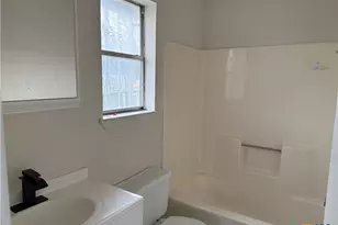 2004 Sherman Dr, Killeen, TX 76543 - Photo 13