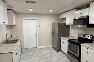 2004 Sherman Dr, Killeen, TX 76543 - Photo 9