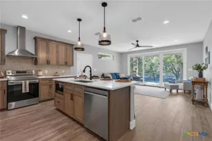 540 River Run, New Braunfels, TX 78132 - Photo 11