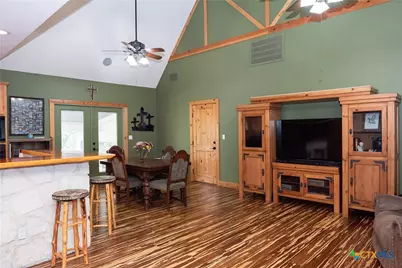 211 Cambridge Drive, New Braunfels, TX 78132 - Photo 7