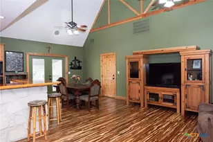 211 Cambridge Dr, New Braunfels, TX 78132 - Photo 7