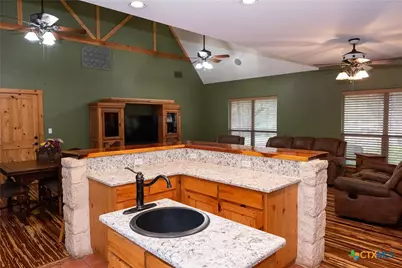 211 Cambridge Drive, New Braunfels, TX 78132 - Photo 9