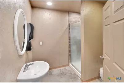 52 N Old Bloomington Road, Victoria, TX 77905 - Photo 37