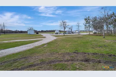 52 N Old Bloomington Road, Victoria, TX 77905 - Photo 29