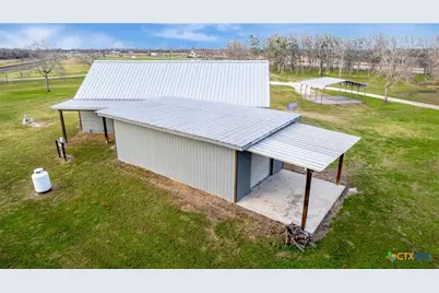 52 N Old Bloomington Road, Victoria, TX 77905 - Photo 31