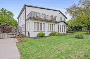 1001 N Adams St, Beeville, TX 78102 - Photo 45