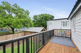 1001 N Adams St, Beeville, TX 78102 - Photo 37