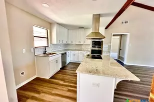 510 N Loop 121, Belton, TX 76513 - Photo 9