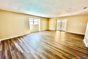 510 N Loop 121, Belton, TX 76513 - Photo 15