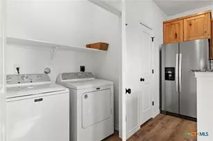 913 Blane Cir, Lampasas, TX 76550 - Photo 15