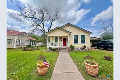 319 Smith Street, Gonzales, TX 78629 - Photo 1