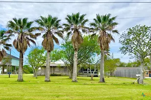 503 N 16th St, Port O'Connor, TX 77982 - Photo 1
