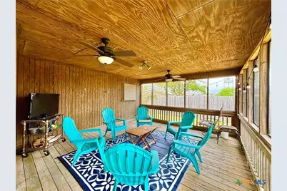 503 N 16th Street, Port O'Connor, TX 77982 - Photo 5