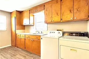 503 N 16th St, Port O'Connor, TX 77982 - Photo 35