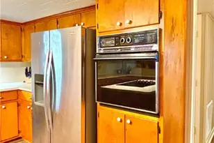 503 N 16th St, Port O'Connor, TX 77982 - Photo 21