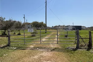 171 Deer Meadows Ln, Seadrift, TX 77983 - Photo 13