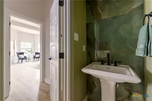 104 Cedar Bluff Ct, Harker Heights, TX 76548 - Photo 31