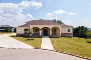 104 Cedar Bluff Ct, Harker Heights, TX 76548 - Photo 1