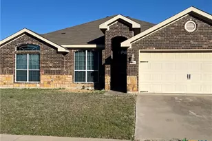 1810 Mike Dr, Copperas Cove, TX 76522 - Photo 1