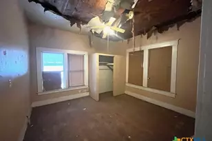 206 Hinton St, Three Rivers, TX 78071 - Photo 23