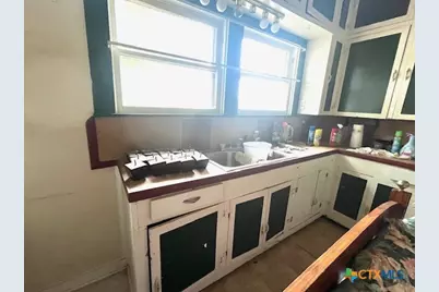 206 Hinton Street, Three Rivers, TX 78071 - Photo 15