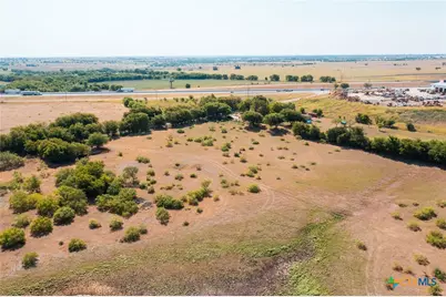 304 West Circle Way, Jarrell, TX 76537 - Photo 17