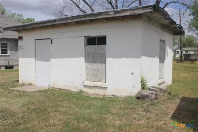 212 E Loop 340, Bellmead, TX 76705 - Photo 15