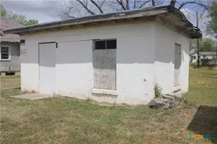 212 E Loop 340, Bellmead, TX 76705 - Photo 15