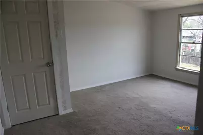 212 E Loop 340, Bellmead, TX 76705 - Photo 3