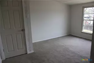 212 E Loop 340, Bellmead, TX 76705 - Photo 3