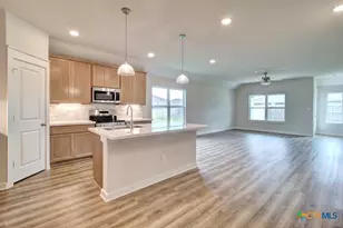 980 Gray Cloud Dr, New Braunfels, TX 78130 - Photo 1