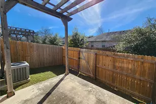 348 Untermaier Dr, New Braunfels, TX 78130 - Photo 29