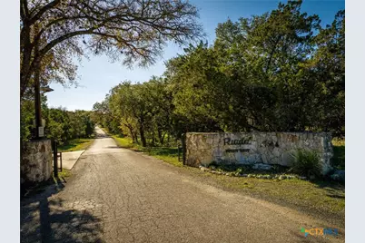 1001 Riada Drive, New Braunfels, TX 78132 - Photo 47