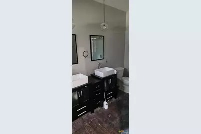 806 21st Street, Hondo, TX 78861 - Photo 11