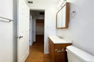 20115 San Marcos Hwy, San Marcos, TX 78666 - Photo 13