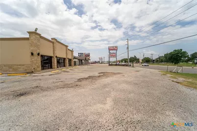 6602 N Navarro Street, Victoria, TX 77904 - Photo 1