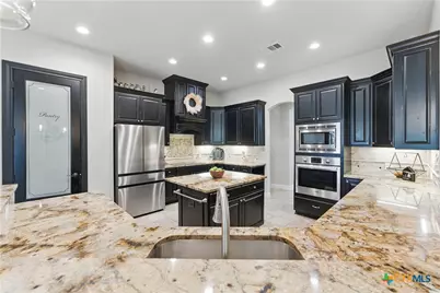 1244 Merlot, New Braunfels, TX 78132 - Photo 7