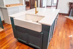 204 W Reuss Blvd, Cuero, TX 77954 - Photo 19