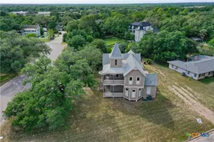 204 W Reuss Blvd, Cuero, TX 77954 - Photo 7